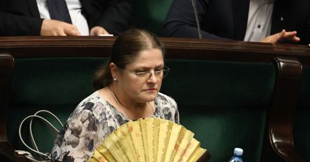 Ambasador USA pisze list do premiera Mateusza Morawieckiego. Odpowiada jej posłanka  Krystyna Pawłowicz