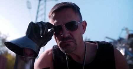 Krzysztof Ibisz w przeróbce Cyberpunk 2077. "Wstawaj Marian, mamy miasto do sfajczenia!"