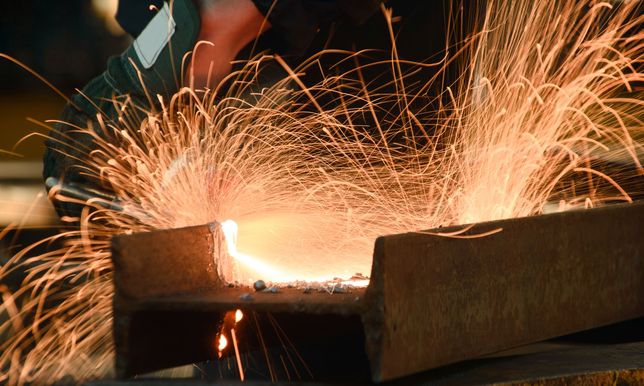 Afery uniknął Hyundai, który sam produkuje stal i inne materiały do swoich samochodów 