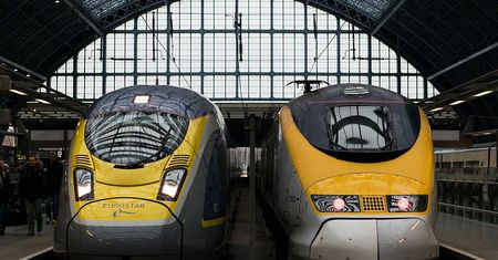 Koleje w Europie proszą pasażerów, żeby nie przewozili broni i bomb. I nie chodzi o terrorystów