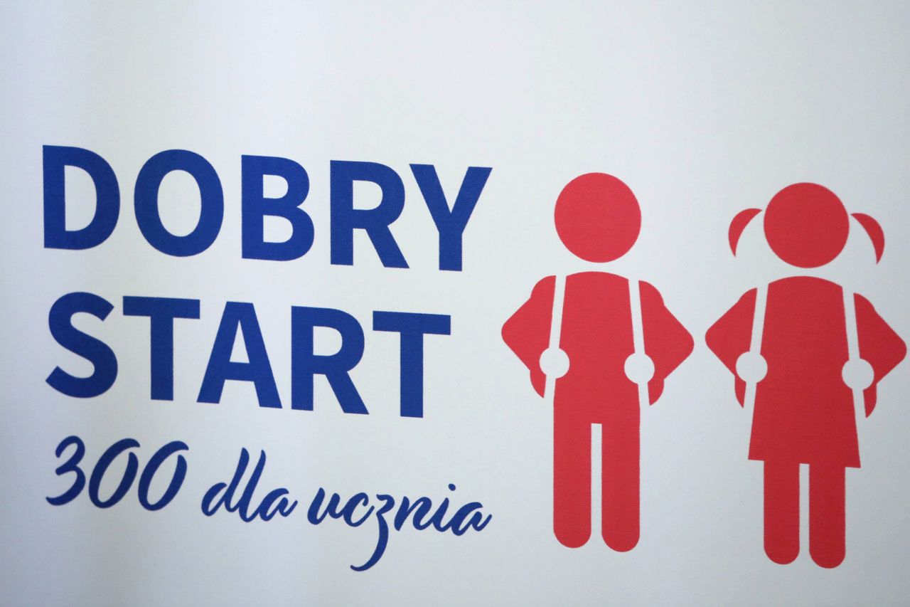 Program "Dobry start" już zaczął działać. Rodziny dostają pierwsze 300 PLUS