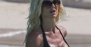 41-letnia Victoria Silvstedt kusi w skąpym bikini