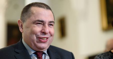 Bronisław Wildstein wygrał proces z Kulczykami. Dostał 8 tys. zł i jeszcze narobił im wstydu