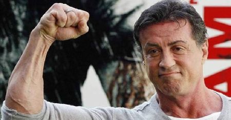 71-letni Sylvester Stallone pochwalił się światu swoimi trzema pięknymi córkami! Musicie zobaczyć to zdjęcie!
