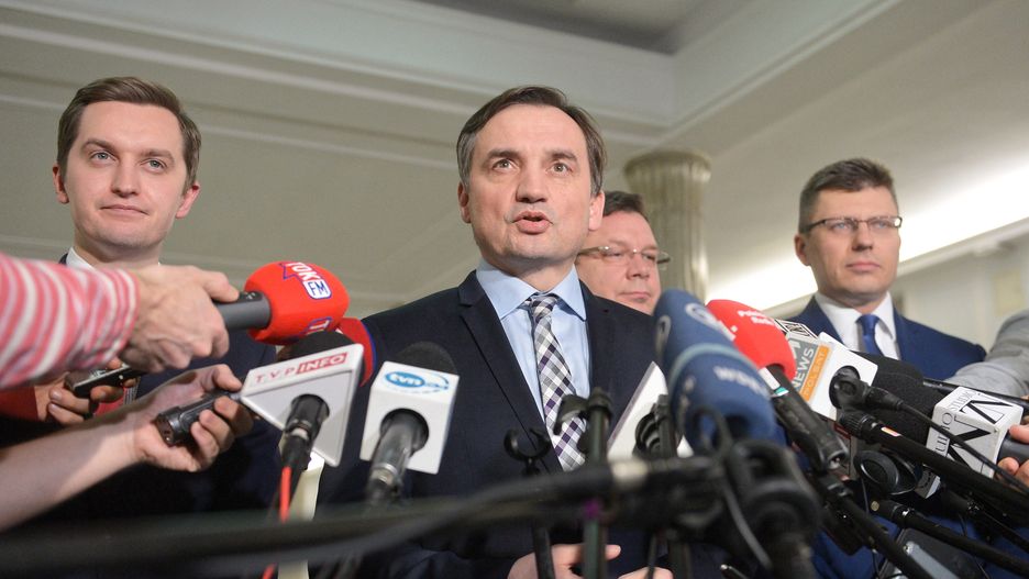 Sondaż. Politycy Zjednoczonej Prawicy mogą mieć powody do radości