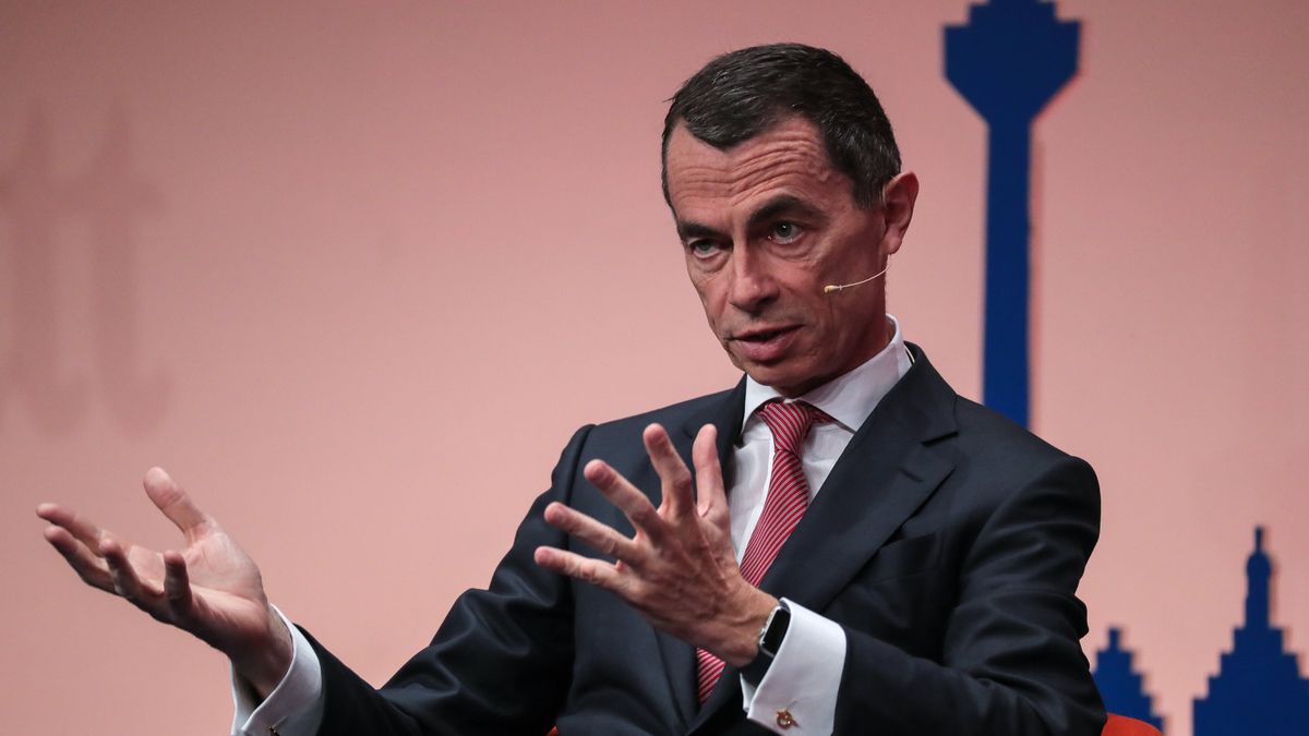 Jean Pierre Mustier stoi na czele włoskiego UniCredit.