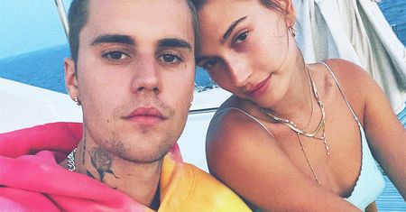Justin Bieber pochwalił się nowym zdjęciem z żoną. Internauci gratulują ciąży, Hailey reaguje. I wszystko jasne