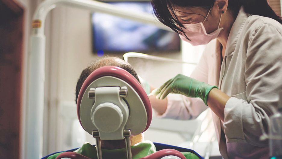 Dentystce spod Pszczyny zarzuca się oszukanie pacjentów i NFZ na 36 tys. zł.