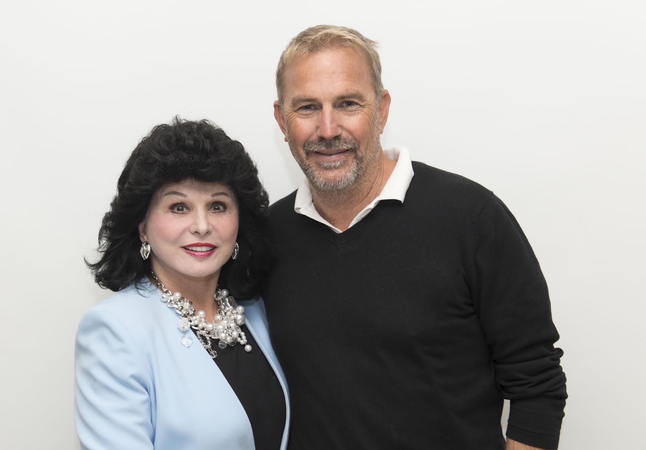 Yola Czaderska-Hayek i Kevin Costner