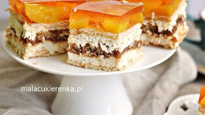 Kokosowe ciacho z brzoskwiniami bez pieczenia