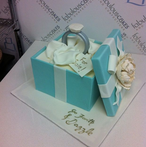 "Pierścionek na sprzedaż!"