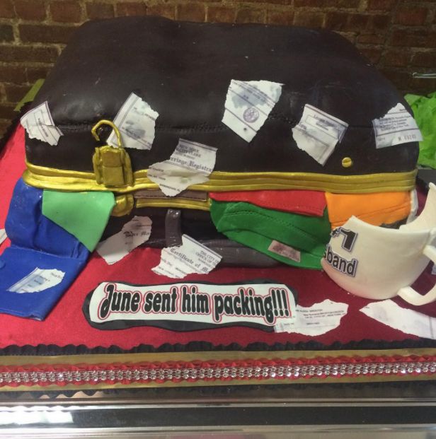 "Wysłałam ci twoje walizki!"