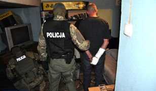 Akcja CBŚ i antyterrorystów w Białymstoku. Rozbito gang sutenerów