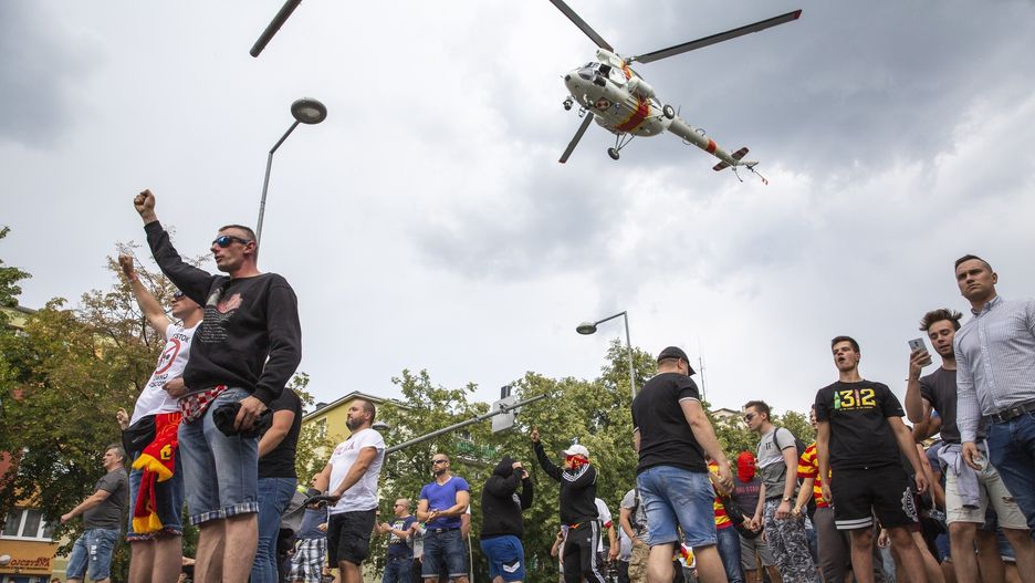 Białystok. Pseudokibice blokowali trasę pierwszego w historii miasta Marszu Równości 