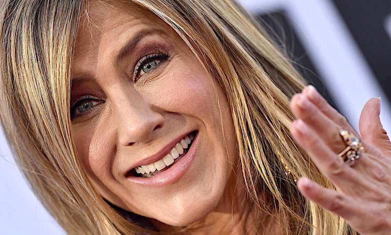 Zmysłowa Jennifer Aniston przyłapana w objęciach znanego przystojnego Polaka! Prawdziwy szczęściarz!