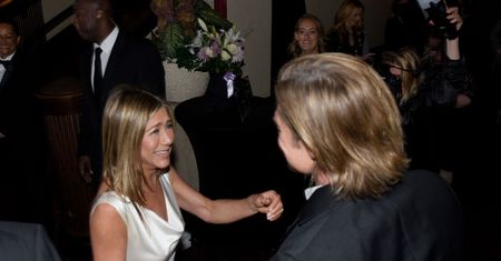 Brad Pitt i Jennifer Aniston znowu razem? Ekspertka od mowy ciała przeanalizowała ich gesty