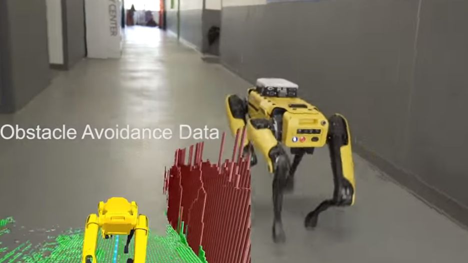 Robot analizuje otoczenie w celu doboru najlepszej drogi