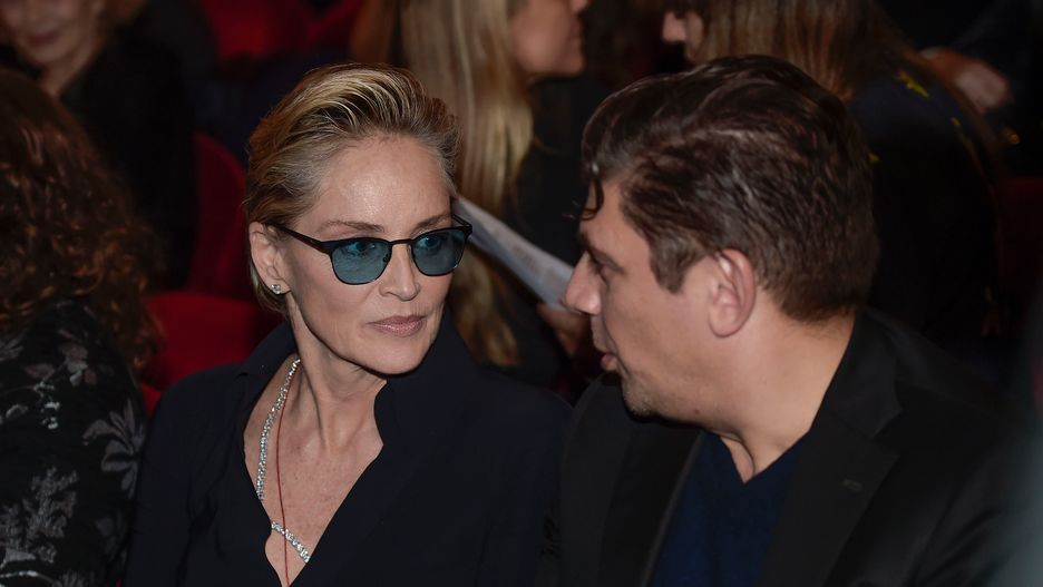 Sharon Stone w towarzystwie dziennikarza Enzo Cursio
