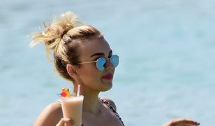 Talia Storm w bikini w panterkę