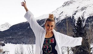 Tallia Storm w kostiumie kąpielowym na śniegu. Czy na pewno nie pokazała za dużo?