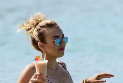 Talia Storm w bikini w panterkę