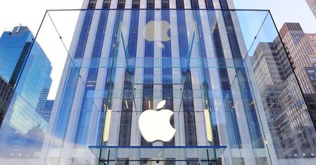 Po nowego iPhone'a lepiej wybrać się do Nowego Jorku - i tak będzie taniej niż w Europie