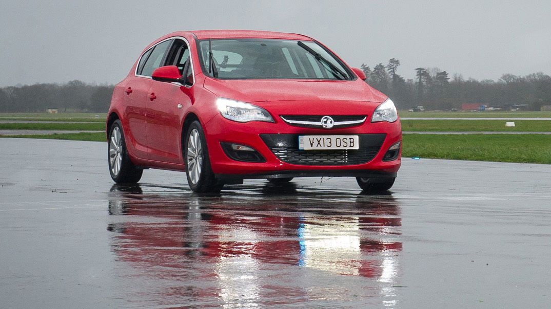 Astra z Top Gear
