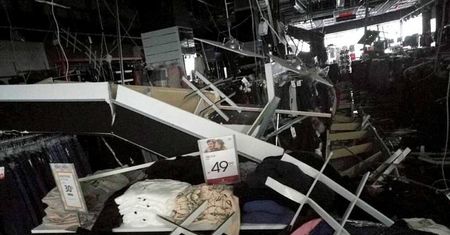 Rzeszów: tragedia w galerii handlowej. Zarwał się sufit
