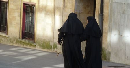 Zakonnice znęcały się nad dziećmi. Przypalały dłonie i podtapiały w muszlach klozetowych 
