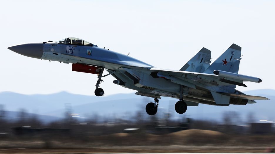 Jednym z przechwyconych samolotów był myśliwiec Su-35