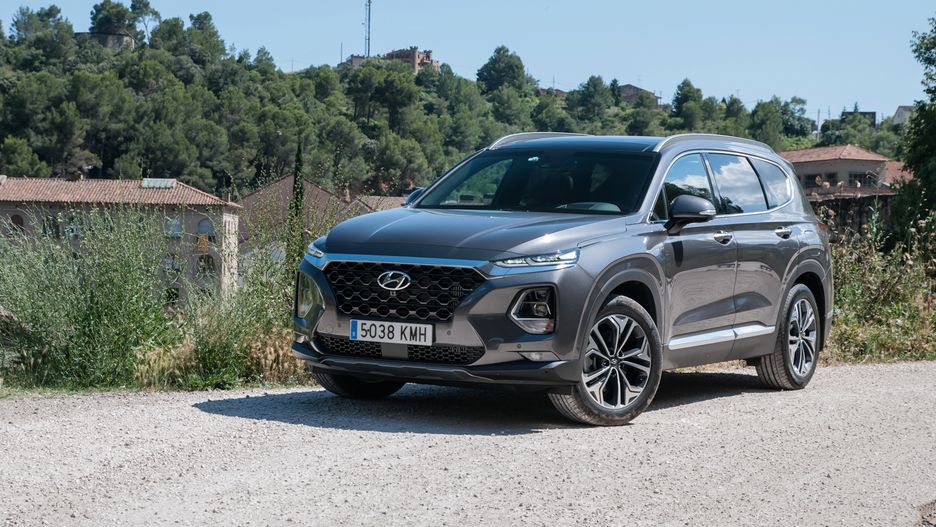 W ofercie znajdzie się też świetnie wyglądający, ciemnoczerwony lakier