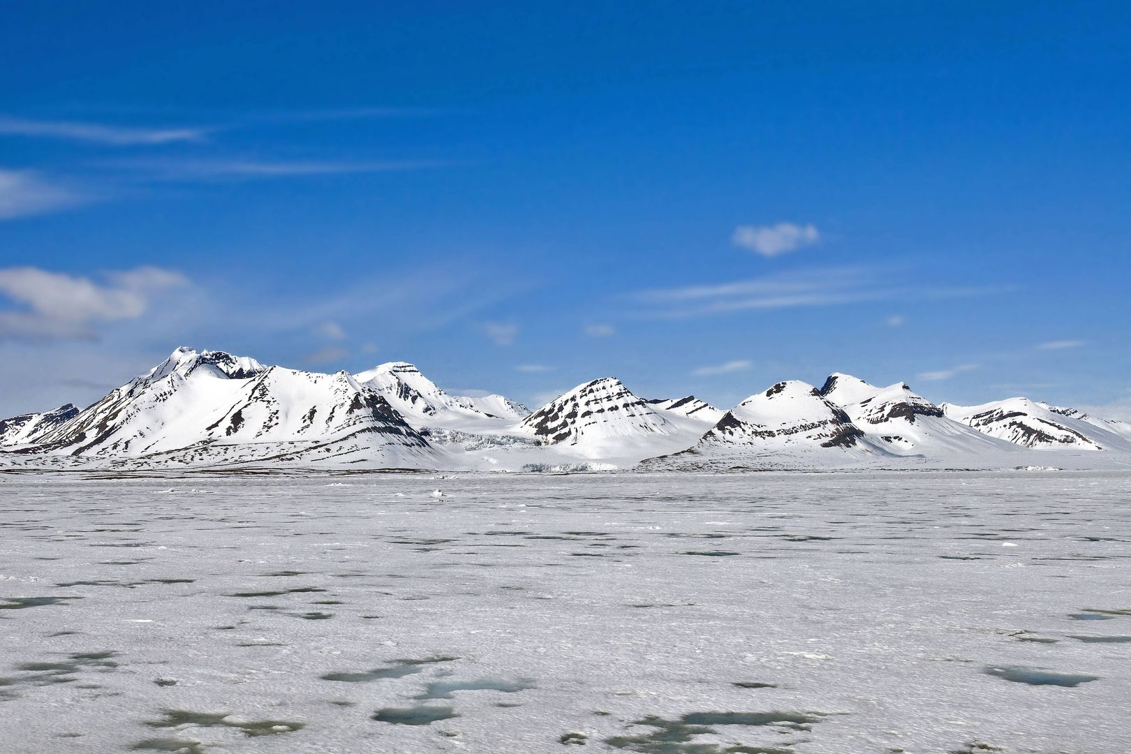 Dwoje młodych Polaków zginęło w górach na Spitsbergenie