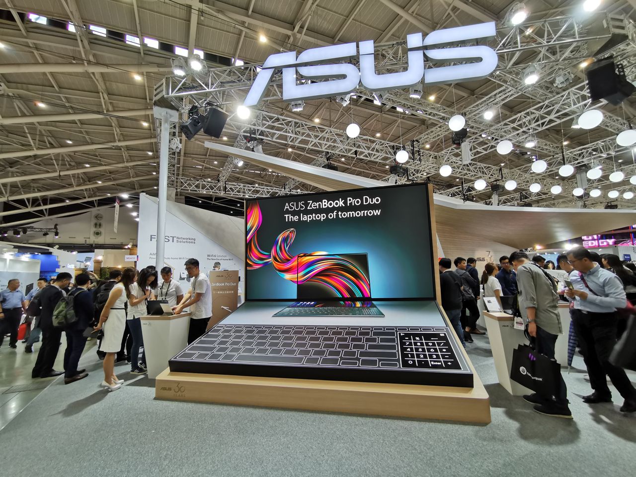 Asus. 30 lat innowacji