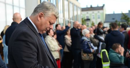 Opozycja: chińskie kontakty Suskiego do kontroli. Sprawa telefonu Huawei