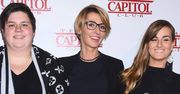 Dwie uczestniczki "Projekt Lady" wraz z mentorką na premierze w teatrze. Postawiły na ubiór zgodny z etykietą?