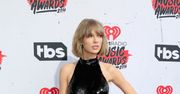 Taylor Swift w obcisłym cekinowym kombinezonie Saint Laurent