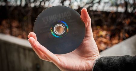 Microsoft poważnie zastanawiał się nad Xboksem One pozbawionym napędu