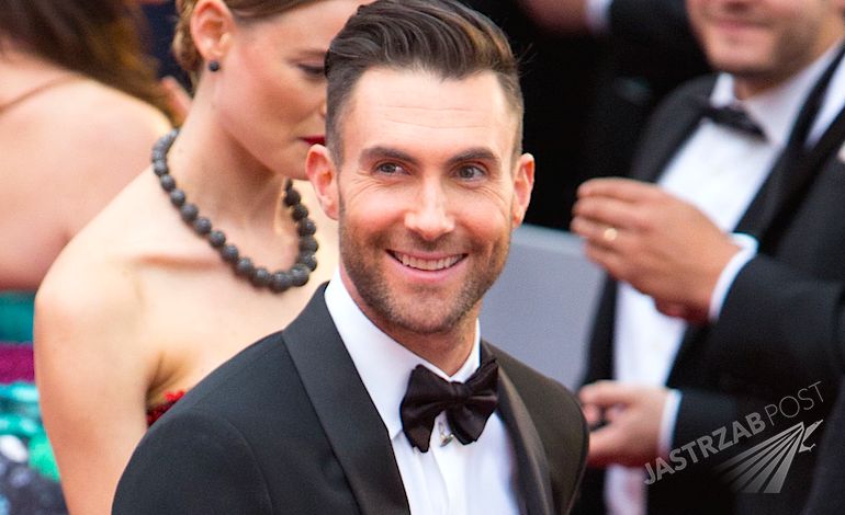 Adam Levine łysy