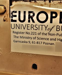 Najdziwniejsza uczelnia w Polsce. Nie ma dziekana, nie ma sekretarki, ale ciągle przyciąga Azjatów