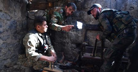 Samoloty atakują ostatnią twierdzę ISIS. Uchodźcy są zakładnikami islamistów