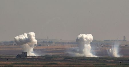 Turcja zaatakowała Syrię. "Oczyszczono z terroru" dwie wioski. Ponad 100 ofiar
