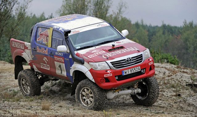 Małysz za sterami Toyoty Hilux V8