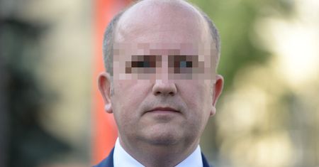 Były poseł PiS z zarzutami rozkręca biznes. Mnożą się niejasności