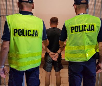 Mimo zakazu prowadzenia pojazdów przewoził dzieci. Był nietrzeźwy