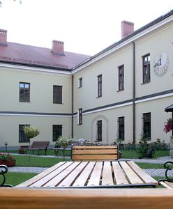 Nowy Sącz. Jezuita zastrzelił się na dziedzińcu klasztoru