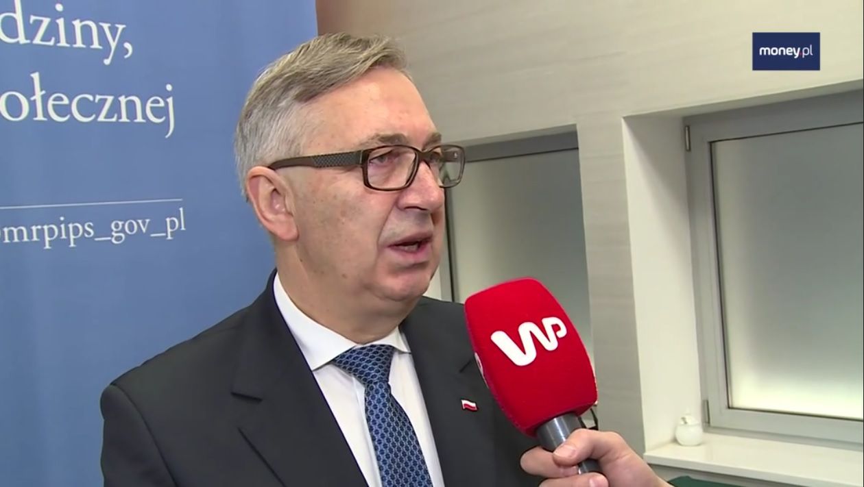 Waloryzacja 500+ od przyszłego roku? Wiceminister Szwed nie wyklucza