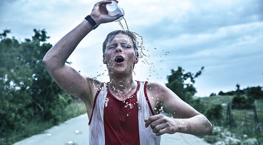 "To nie jest film o ćpaniu, ani o triathlonie. To film o przemianie". Wywiad z Jakubem Gierszałem
