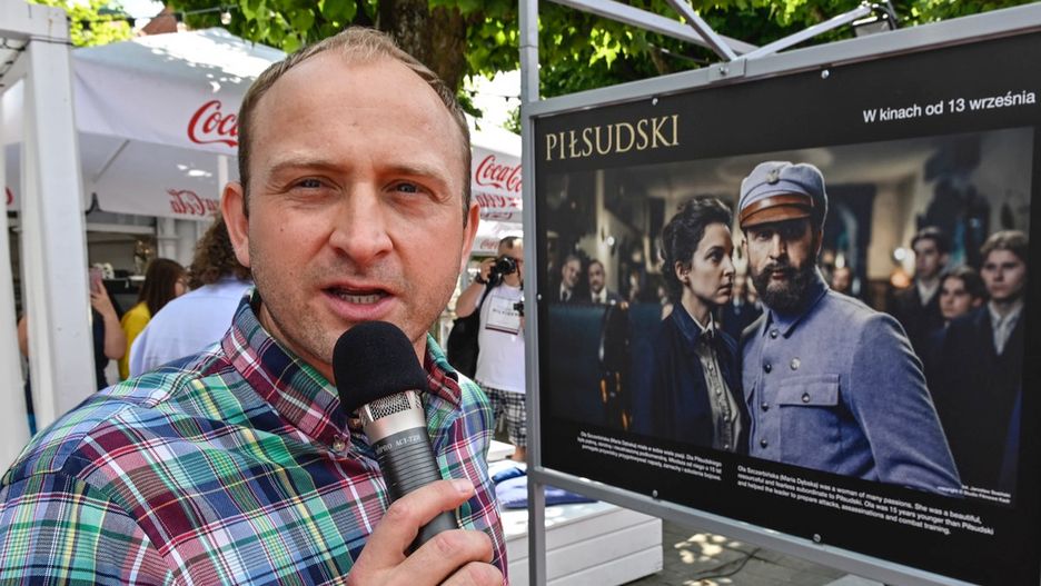 Wystawa zdjęć z filmu "Piłsudski" do zobaczenia w Sopocie