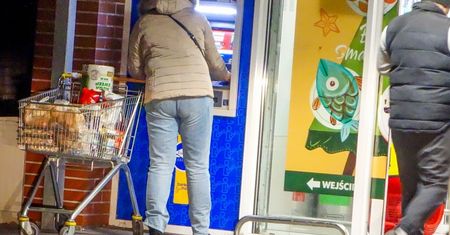 Nowy koszyk zakupowy GUS namieszał w inflacji. W centrum uwagi żywność i prąd