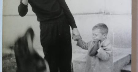 Politycy nostalgicznie. Wracają do dzieciństwa. Mamy zdjęcia